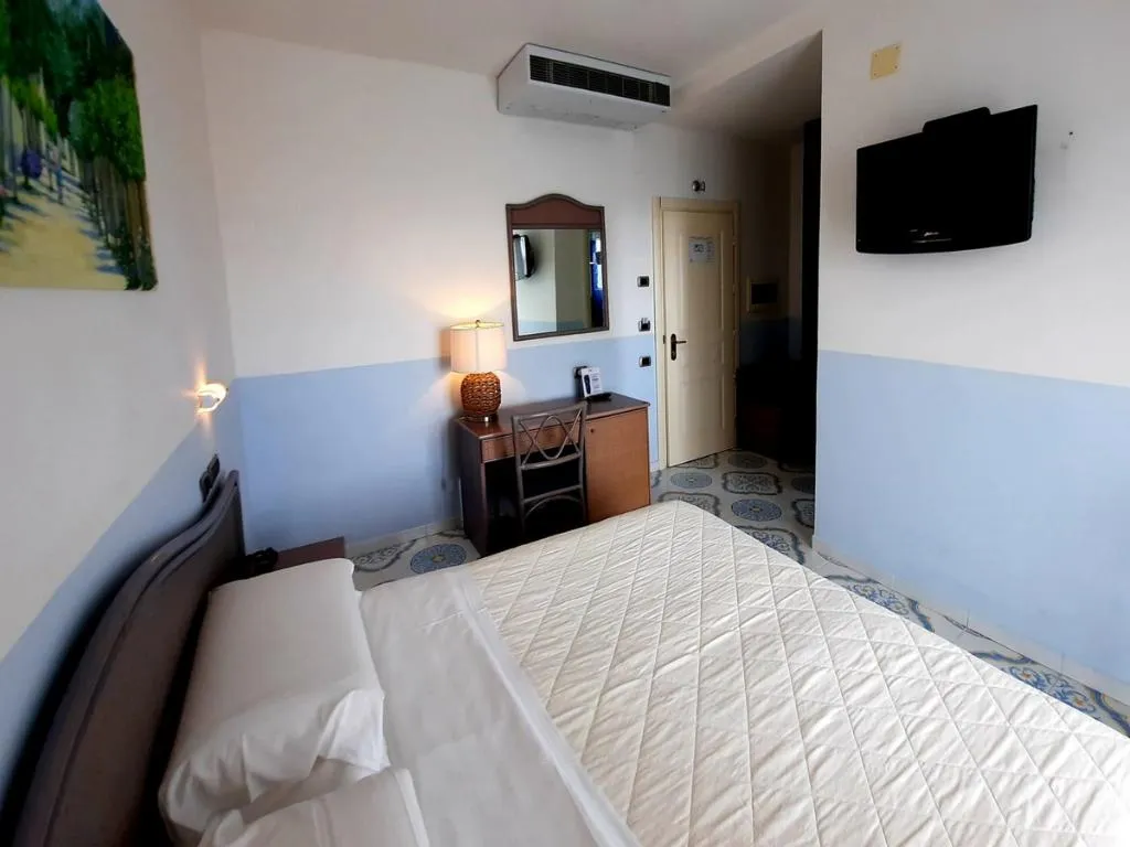 Room, Hotel Stella Maris, Naples