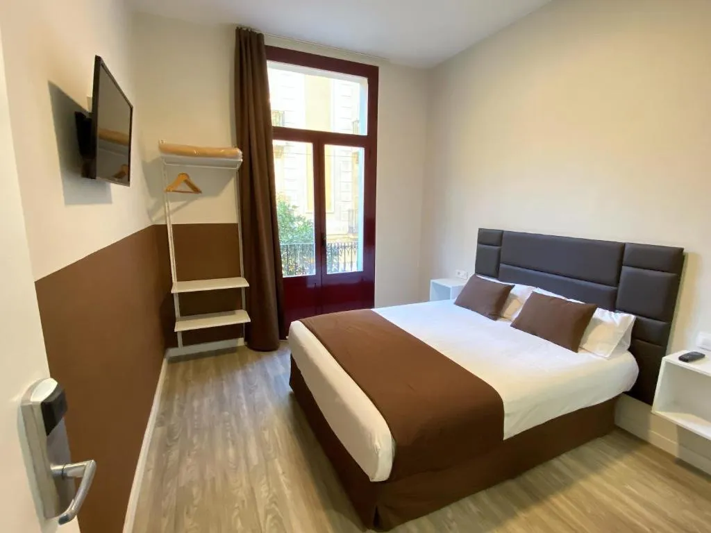 DOUBLE WITH DOUBLE BED Room, BCN Urbaness  Hotels Bonavista, Barcelona
