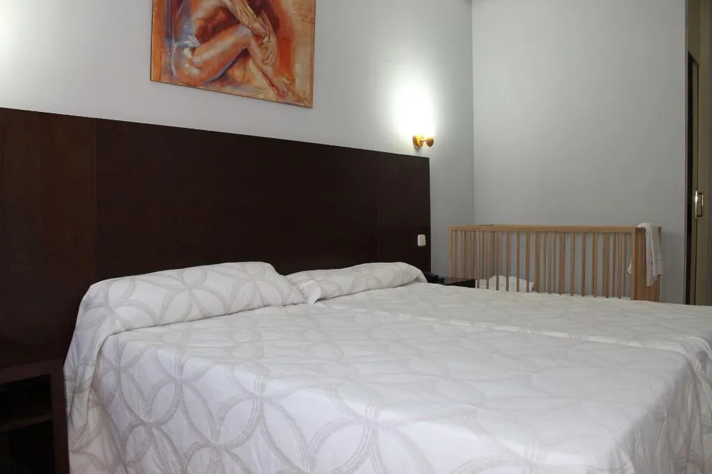 Room, Apartahotel Villa De Parla, Madrid
