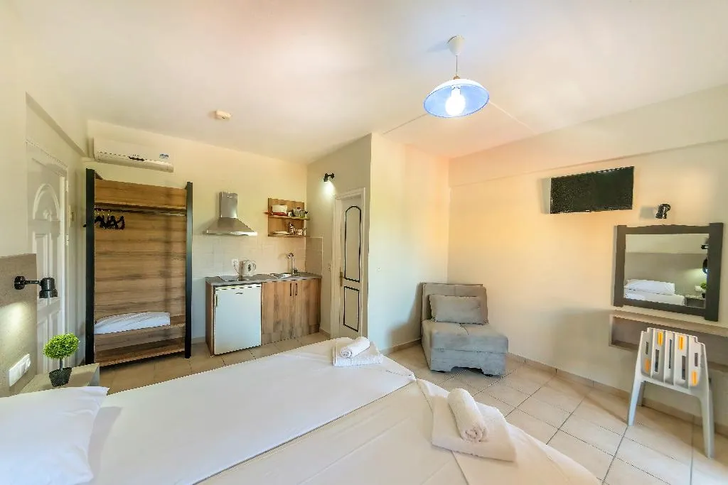 TRIPLE WITH VIEWS Room, Nikos Villas, Corfu