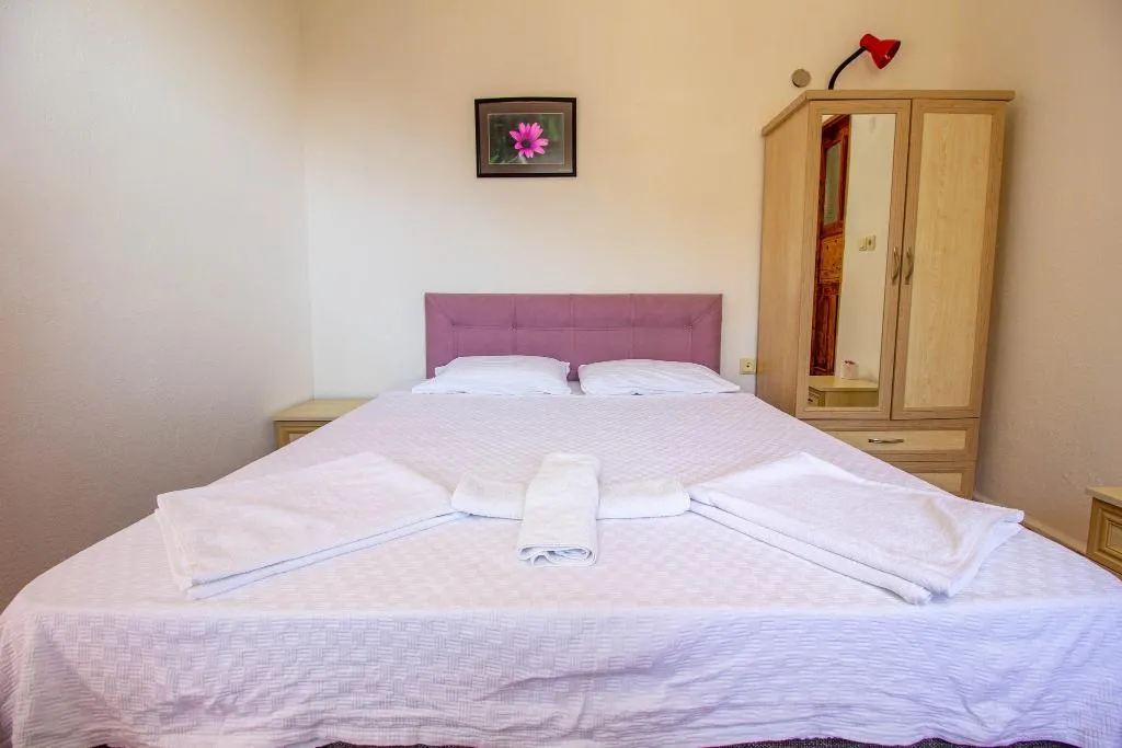Room ONE BED Room, Faralya Gül  Pansiyon, Dalaman
