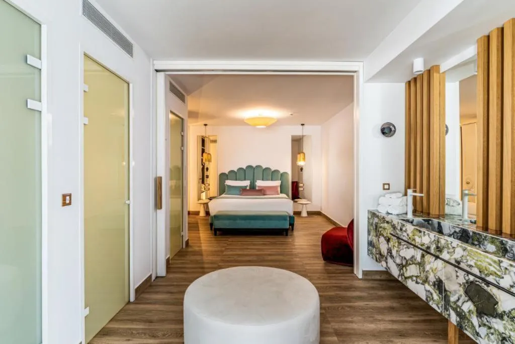 SUITE CAPACITY 2 Room, Cresanto Luxury Suites Santorini, Santorini