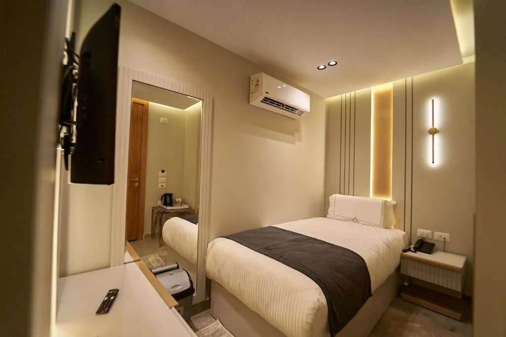 SINGLE STANDARD Room, Pyramids Charm Hotel, Cairo