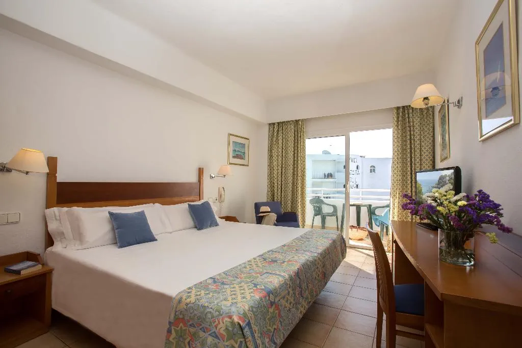 Double or Twin STANDARD Room, Gavimar Cala Gran Costa Del Sur, Majorca