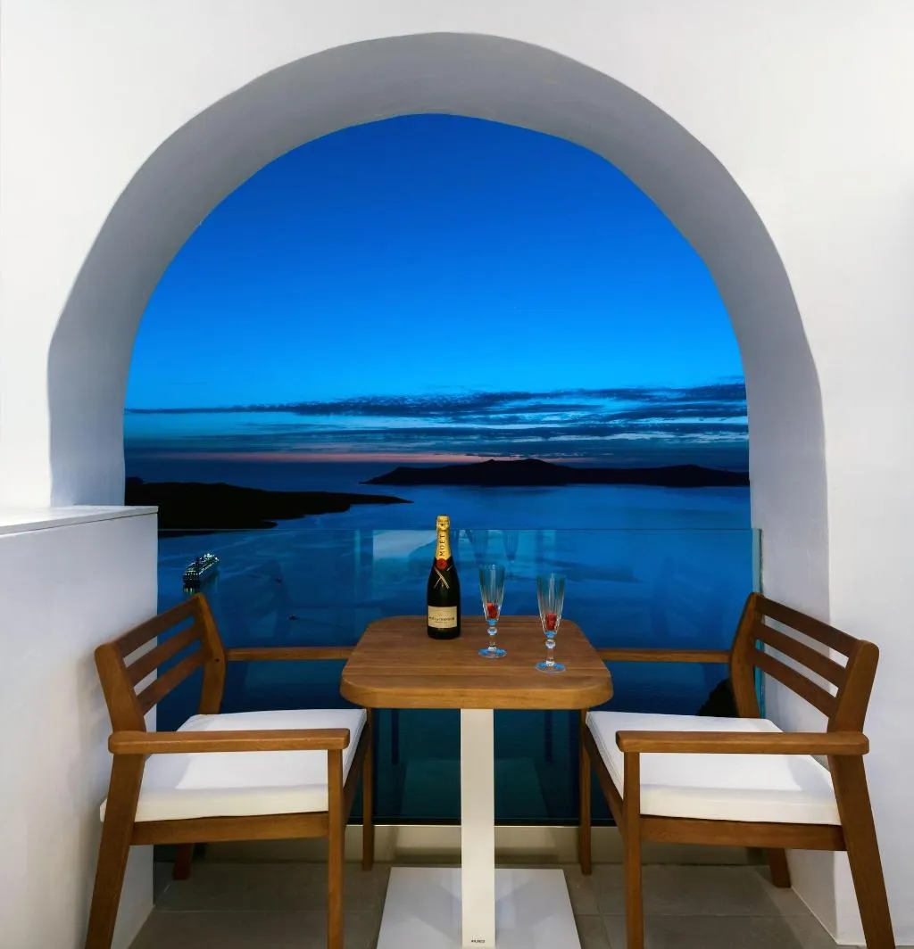 Room, Iriana Suites, Santorini