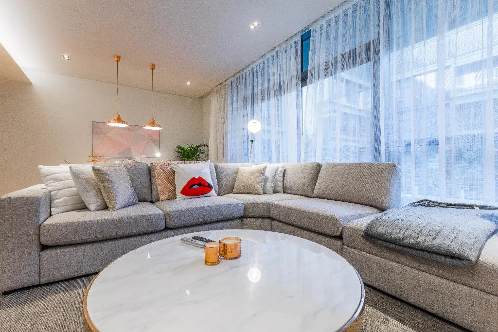APARTMENT TWO BEDROOMS WITH AIR CONDITIONING Room, FAM Living - City Walk, Dubai