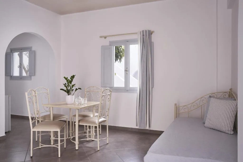 Room, Makris Beach Hotel, Santorini