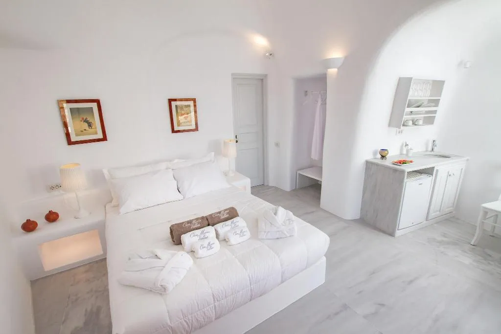 CAVE SUPERIOR SEA VIEW Room, Oia Mare Villas, Santorini