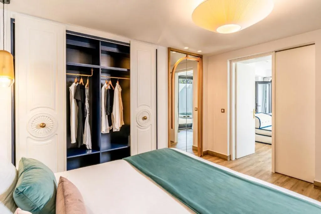 SUITE CAPACITY 2 Room, Cresanto Luxury Suites Santorini, Santorini