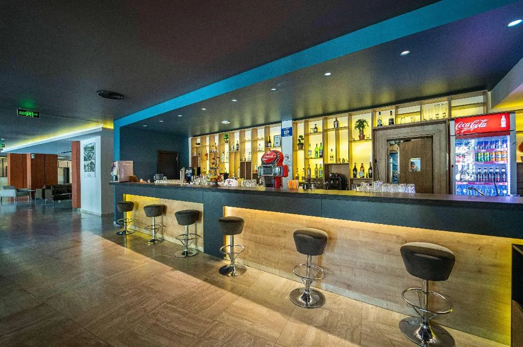 Bar, HVD Club Bor Hotel, Bourgas