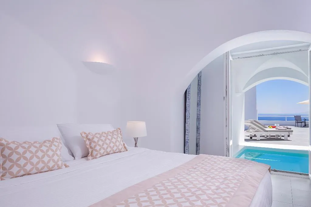 SUITE WITH JACUZZI Room, Amber Light Villas, Santorini