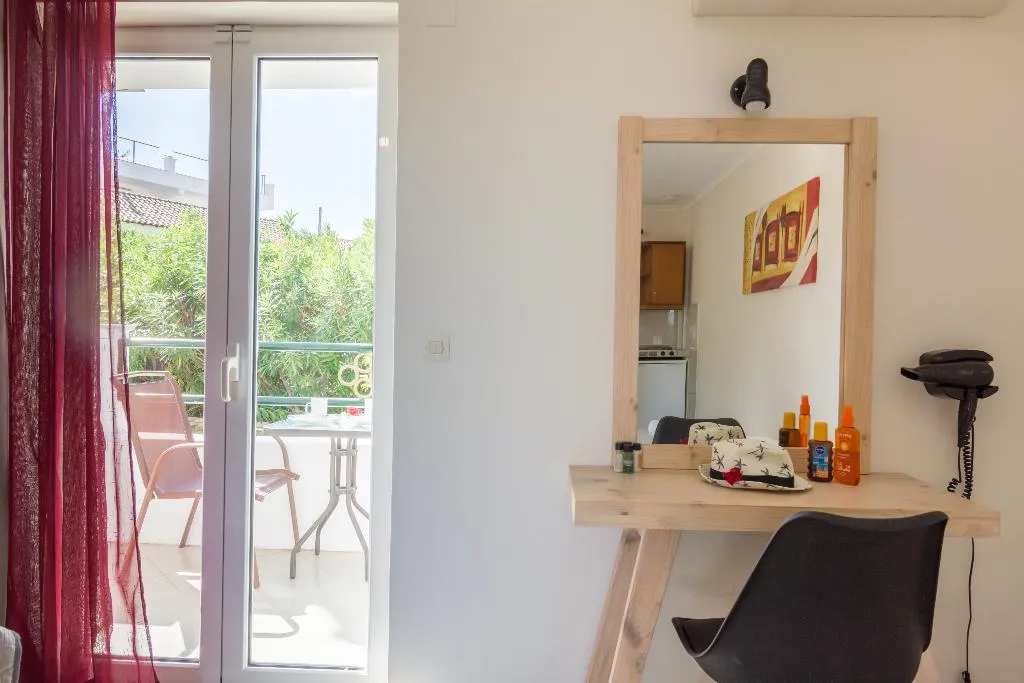 STUDIO CAPACITY 2 Room, Cavos Beach House, Corfu