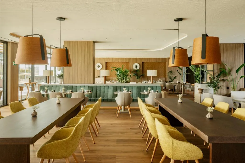 Restaurant, Torre Melina Gran Melia, Barcelona