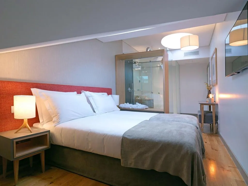 Room, Feels Like Home Santa Catarina Prime Suites, Porto