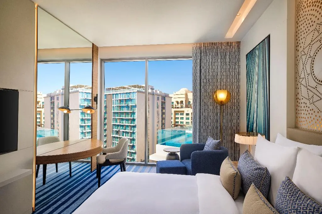 DOUBLE GUEST ROOM KING BED Room, Tumbi Ht Dubai The Palm, Tapestry Collec by Hilton, Dubai