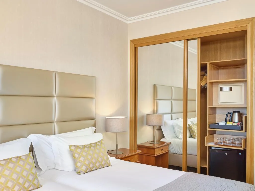 FAMILY ROOM SIDE SEA VIEW Room, Ria Park Hotel and Spa, Algarve