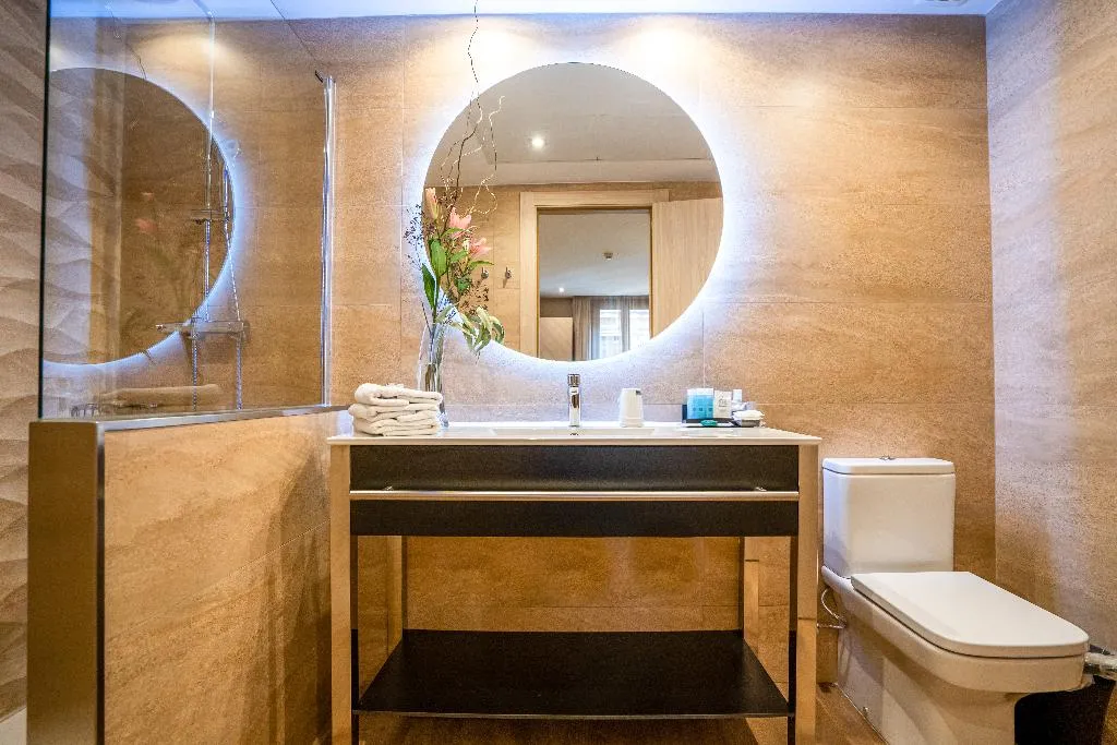 TRIPLE STANDARD Room, Rialto, Barcelona