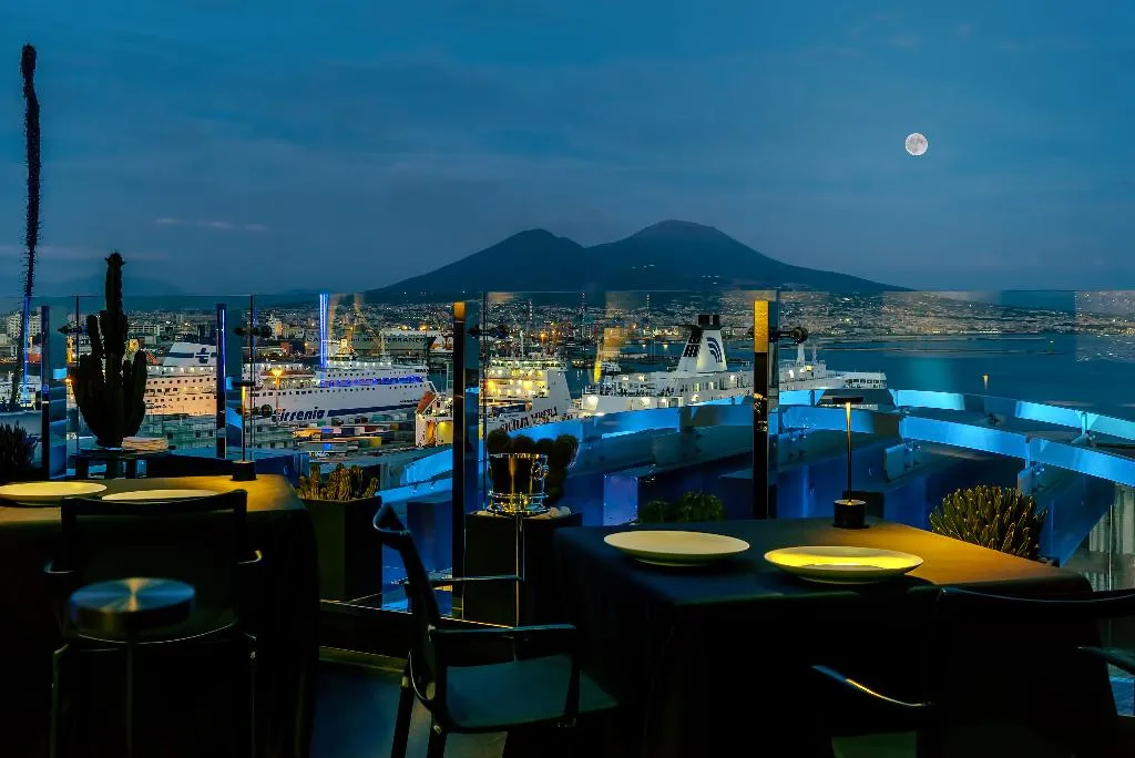 Terrace, Romeo, Naples