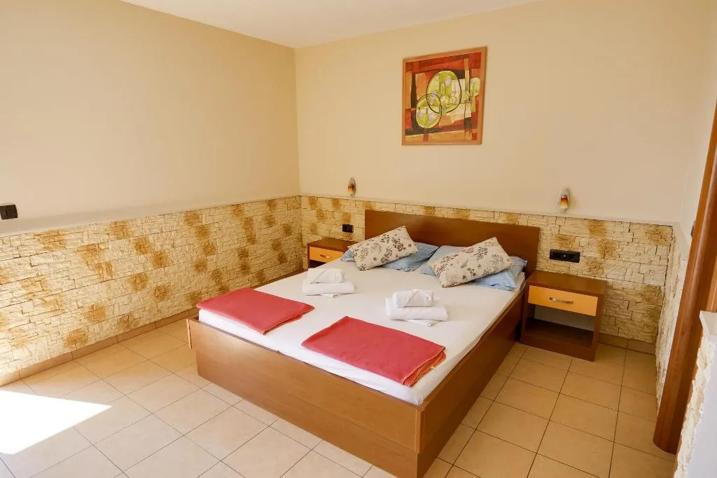 Room, Pansion Dalmacija, Split
