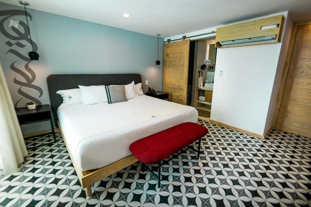 DOUBLE DELUXE WITH BALCONY Room, Hotel Autentico Vertical Playa Del Carmen, Playa Del Carmen