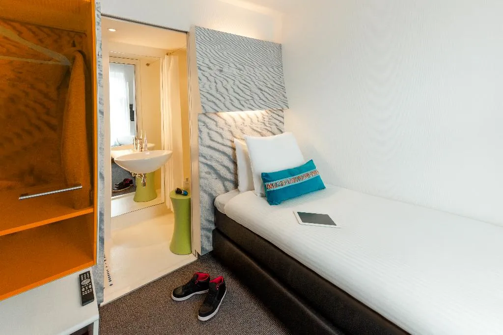 SINGLE STANDARD Room, ibis Styles Amsterdam Central Station, Amsterdam