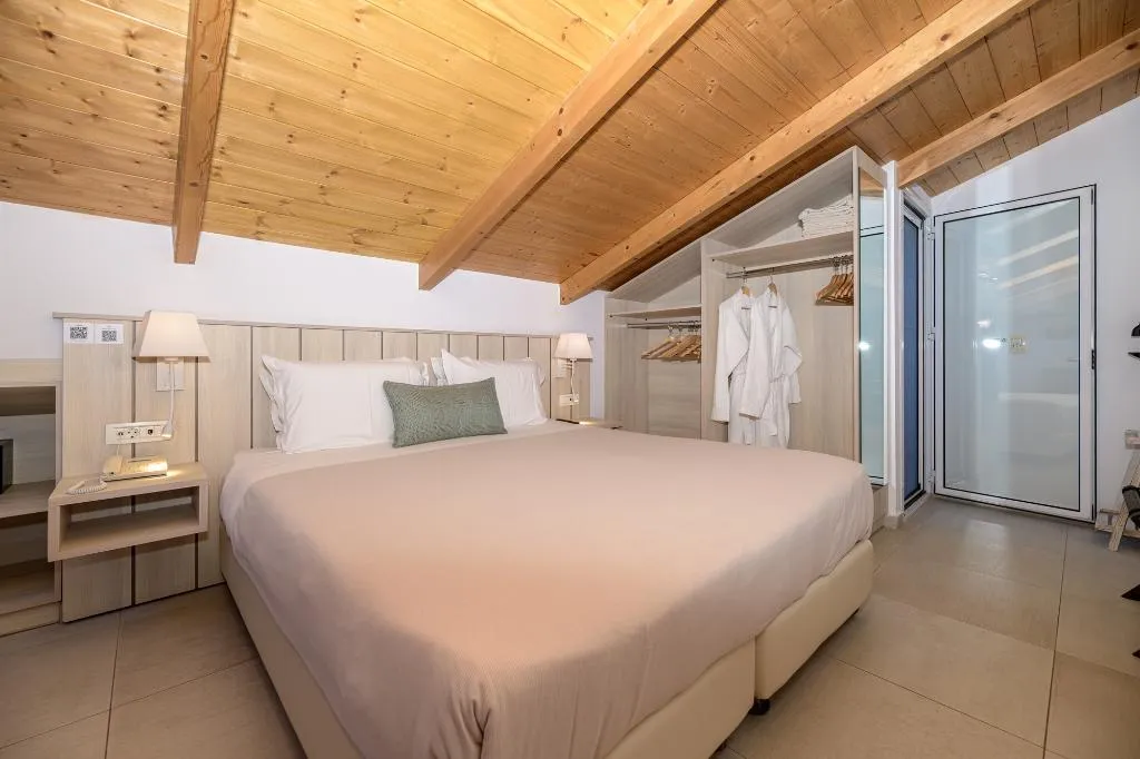 TWIN SIDE SEA VIEW WITH BALCONY Room, Iakinthos, Tsilivi Beach, Zante