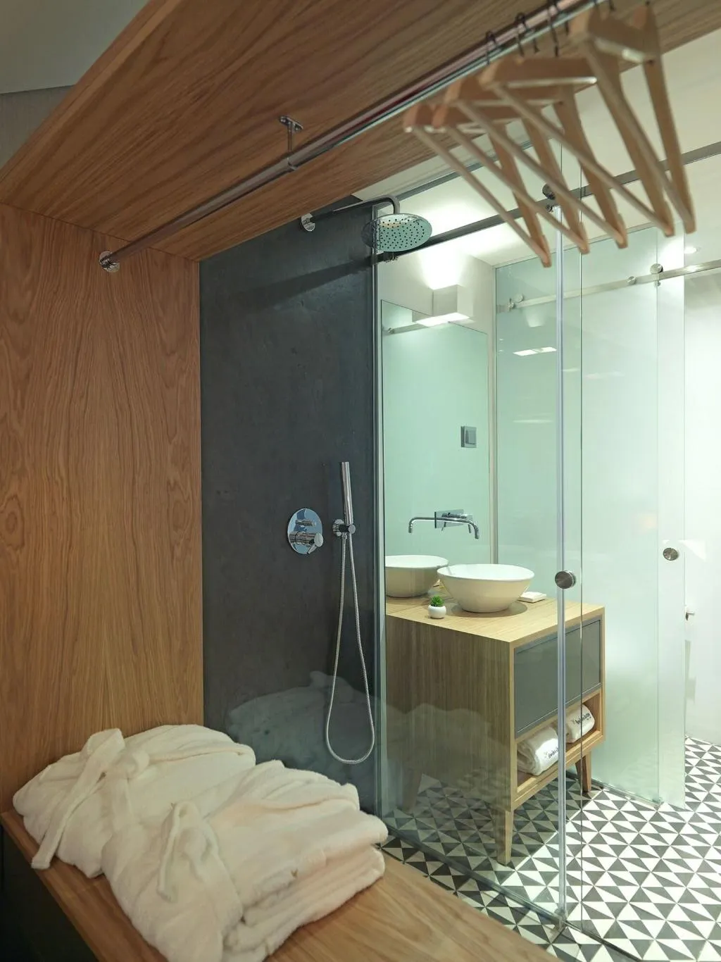 Room, Feels Like Home Santa Catarina Prime Suites, Porto