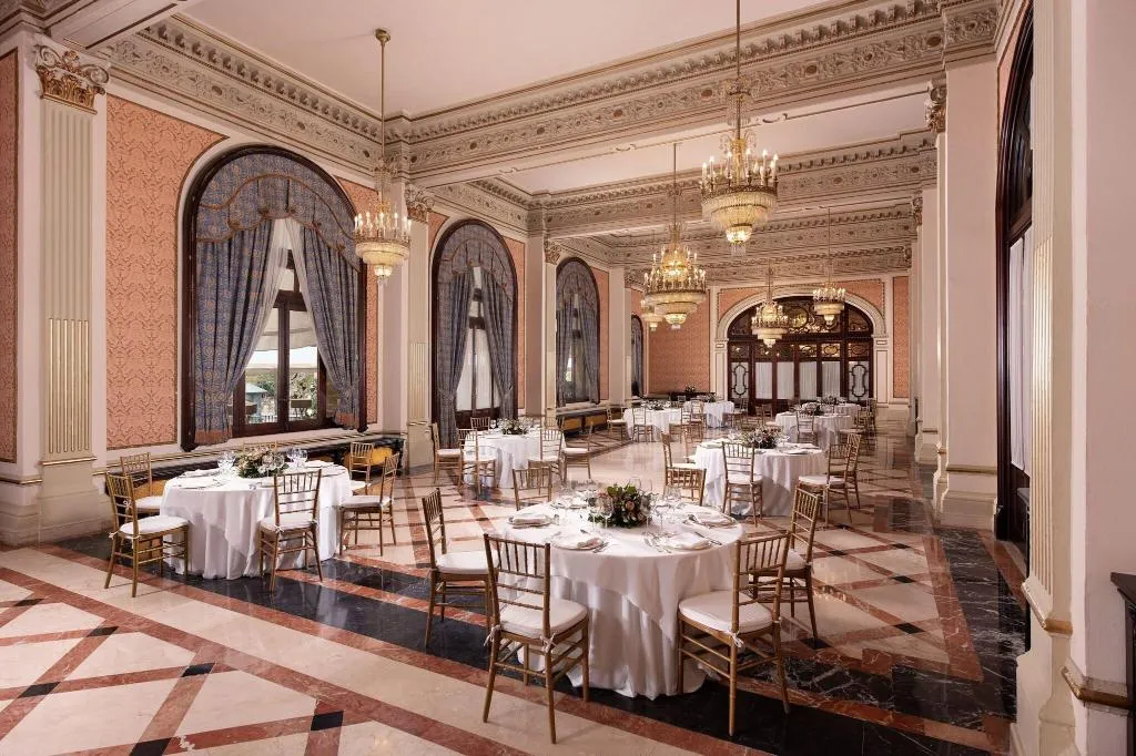 Conferences, Alfonso XIII, Seville