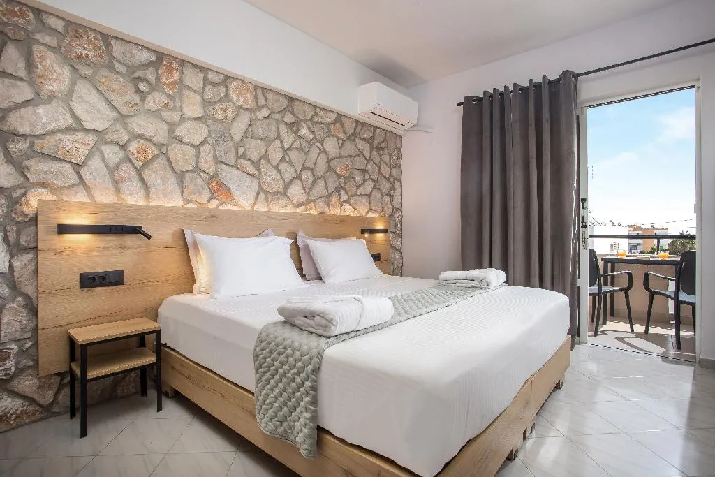 DOUBLE DELUXE KING BED Room, Jimmys Garden, Rhodes