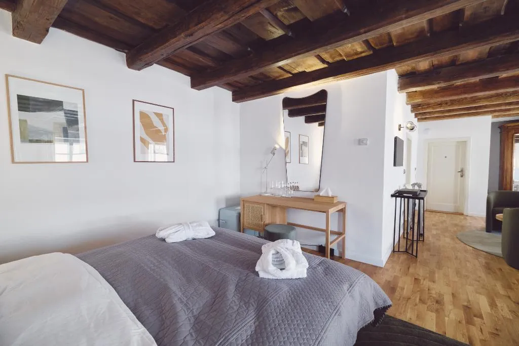 QUADRUPLE DELUXE Room, Domus Balthasar, Prague