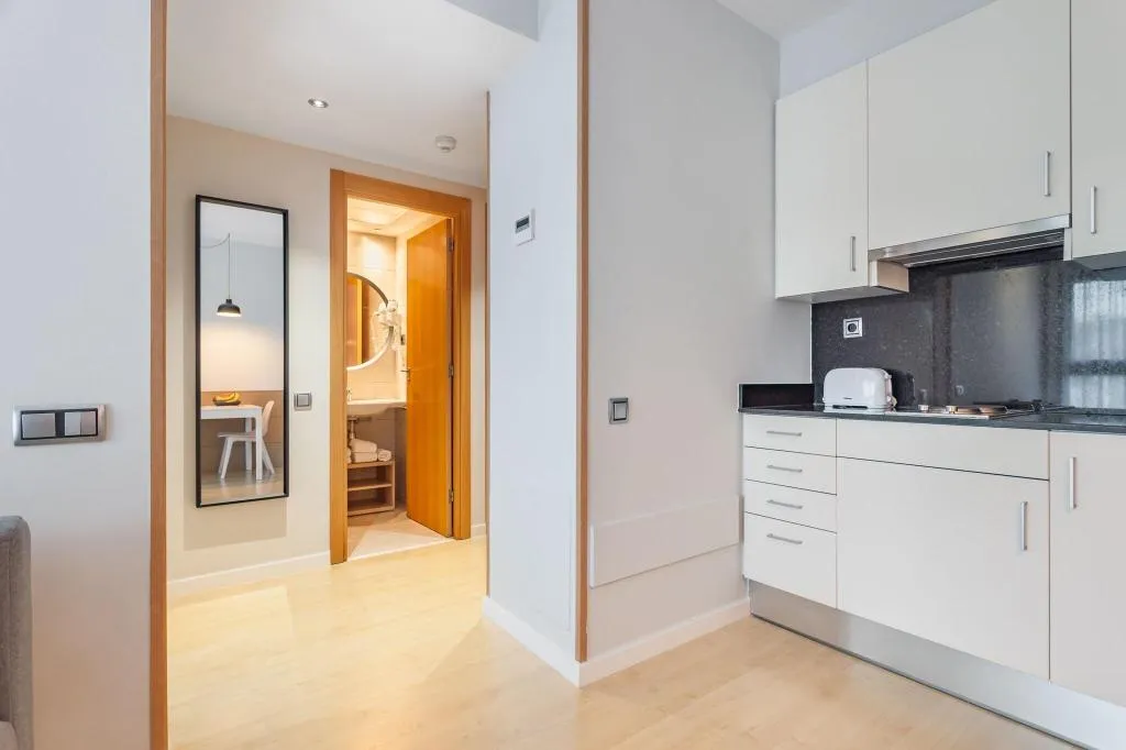 Room, Royal Marina Gardens, Barcelona