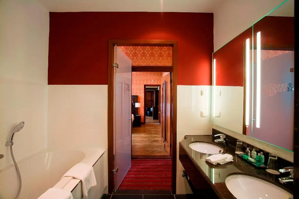 Room, Grand Hotel Amrâth Amsterdam, Amsterdam