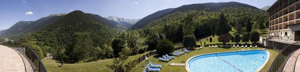 Sports and Entertainment, Parador de Vielha, Costa Brava