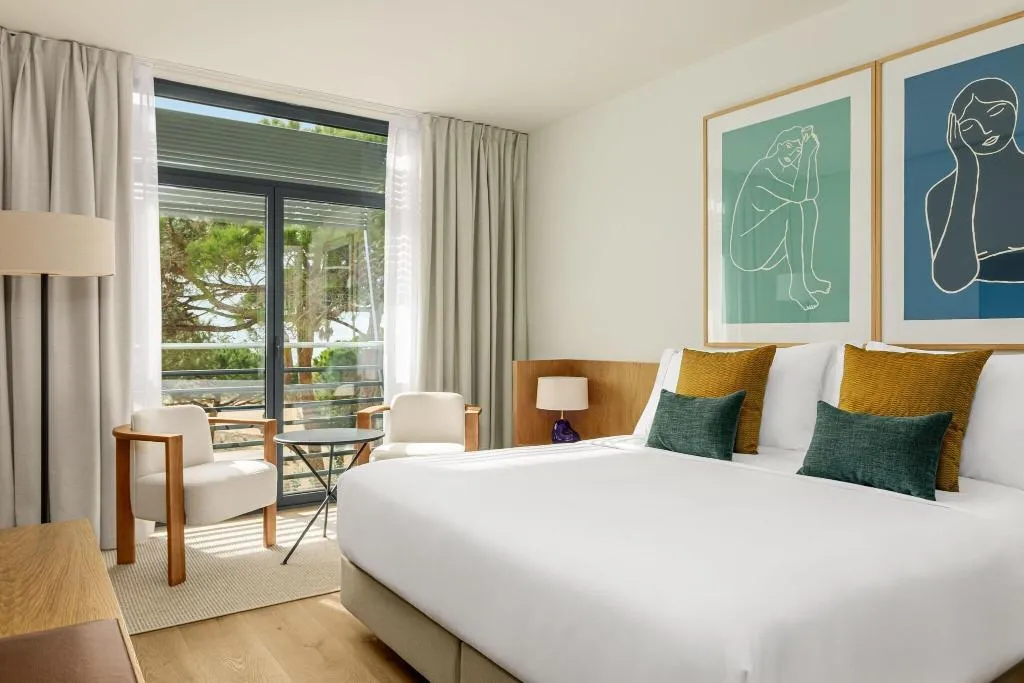 DOUBLE GARDEN VIEW KING BED Room, AC Gava Mar, Barcelona