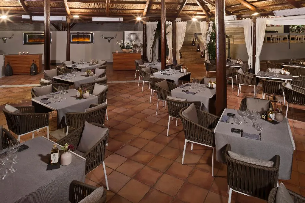 Restaurant, Hotel Don Pepe Gran Meliá, Costa Del Sol
