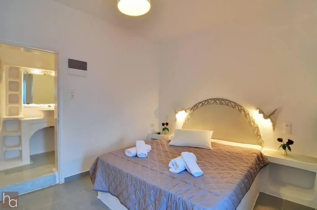 Room, Adamas Hotel, Santorini