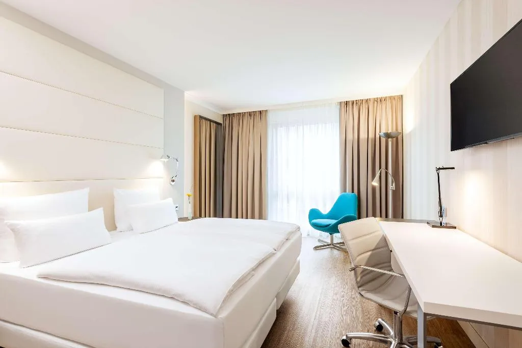 DOUBLE SINGLE USE STANDARD Room, NH Berlin Alexanderplatz, Berlin