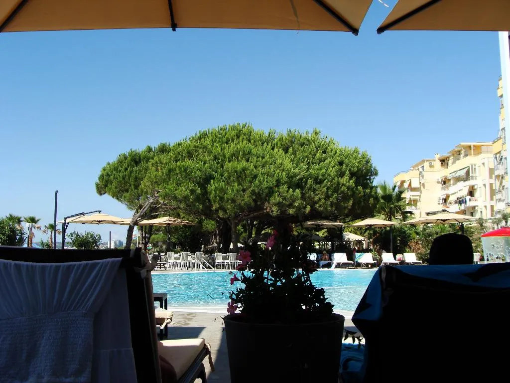 Pool, Supreme Hotel, Durres