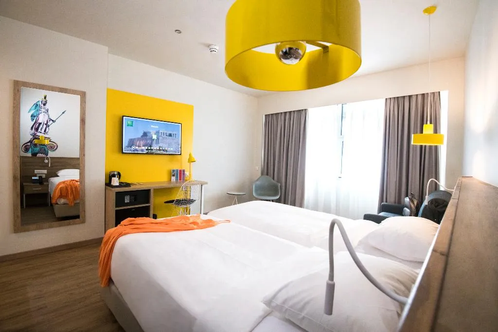 TRIPLE PREMIUM Room, Ibis Styles Athens Routes, Athens