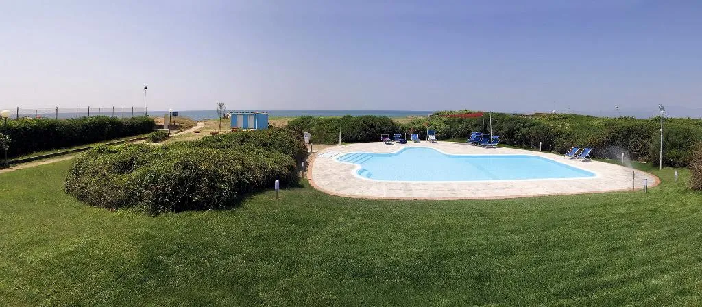 Pool, Hotel Della Baia, Naples
