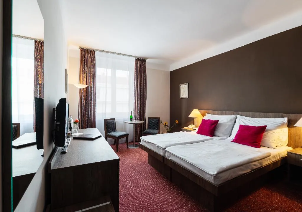 DOUBLE STANDARD Room, Harmony, Prague