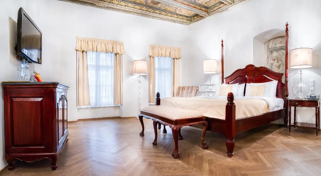 DOUBLE DELUXE Room, The Dominican, Prague