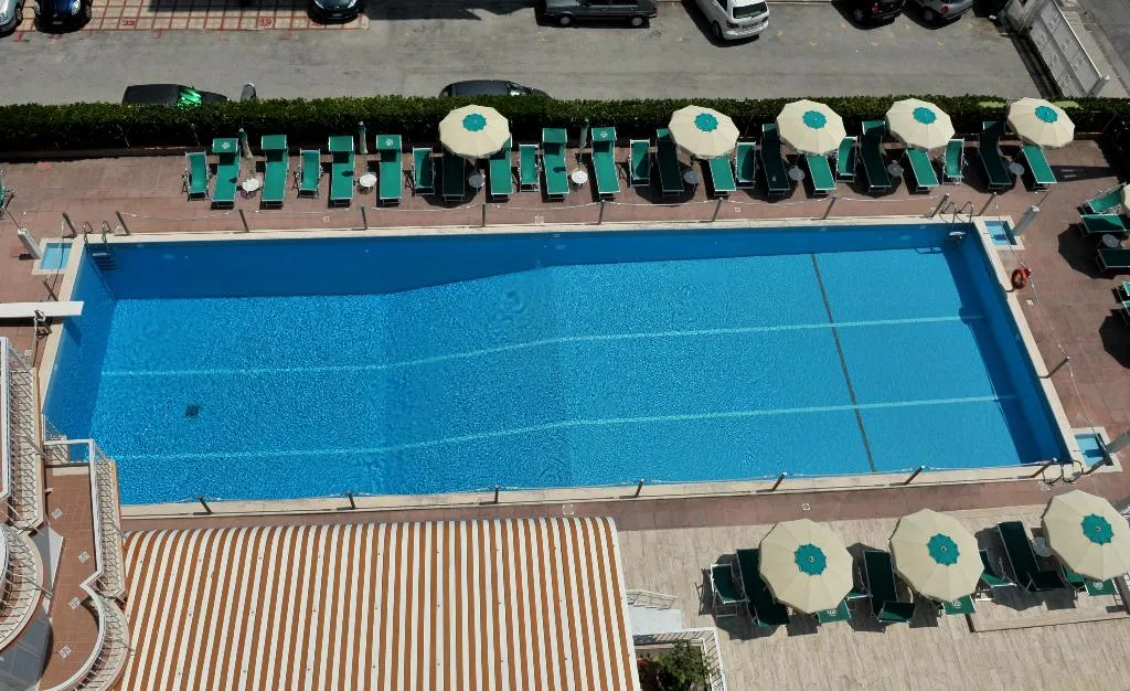 Pool, Pietra Di Luna, Naples