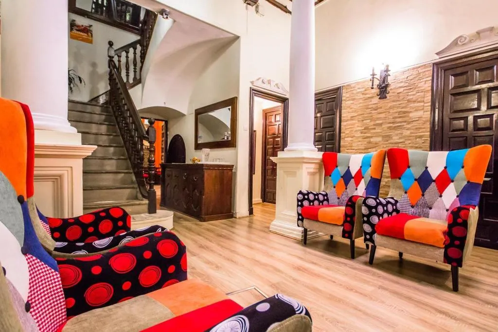 Lobby, Nuevo Suizo, Seville