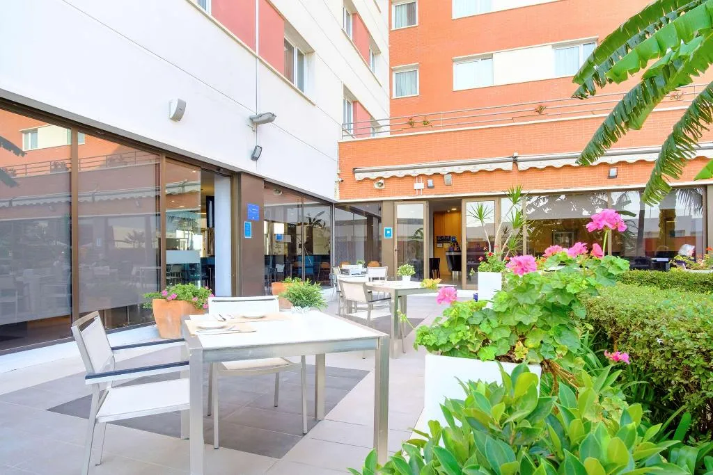 Terrace, Hilton Garden Inn Málaga, Costa Del Sol