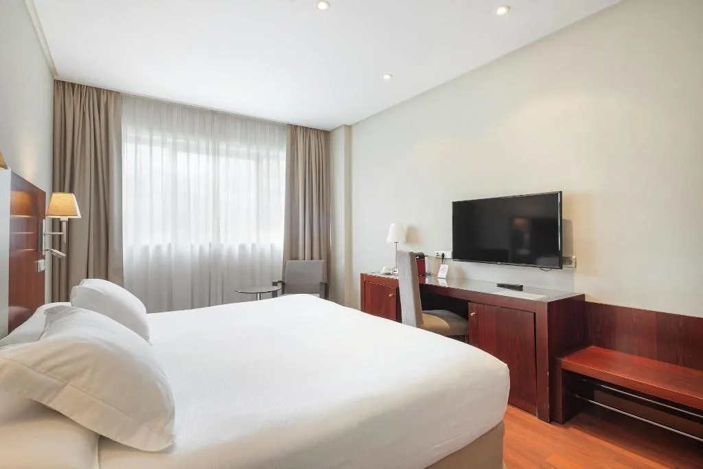 DOUBLE QUEEN SIZE BED Room, Gran Hotel Attica21 Las Rozas, Madrid