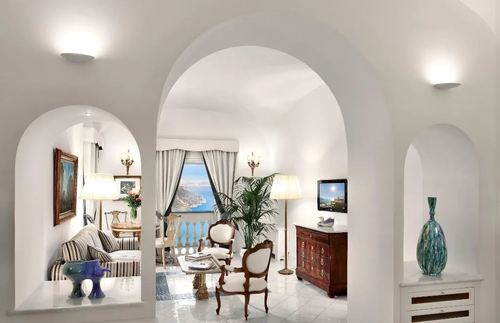 Room, Palazzo Avino, Naples