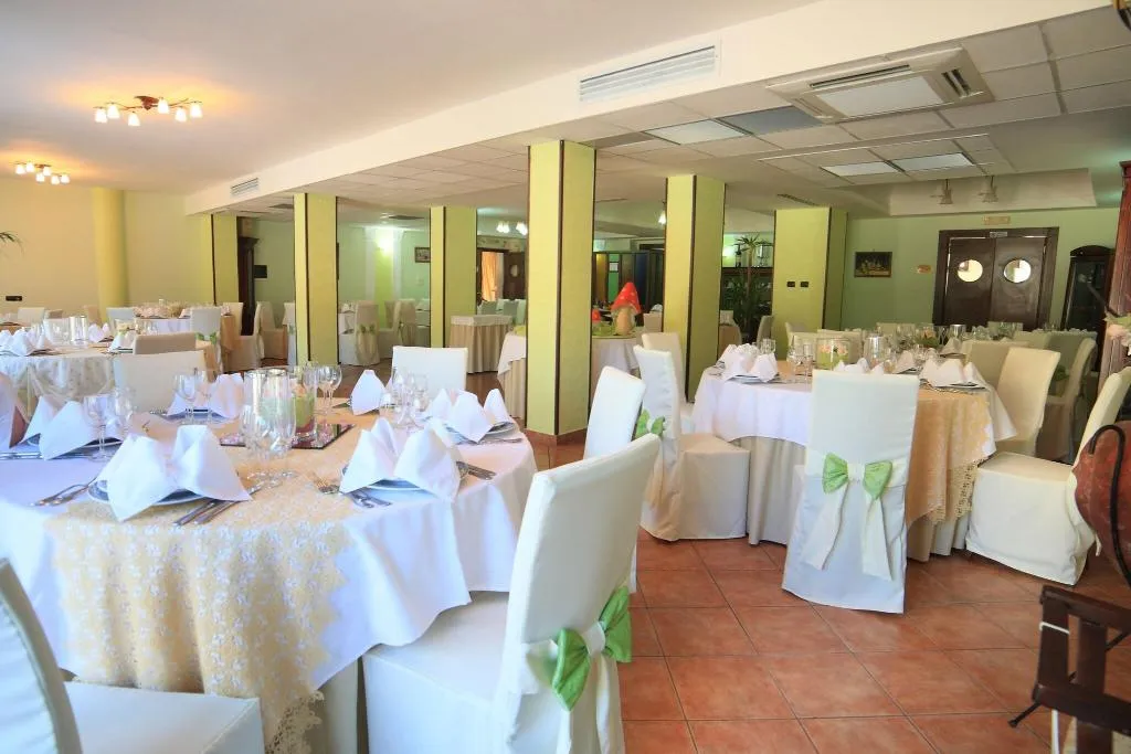 Restaurant, Vassallo Park, Naples