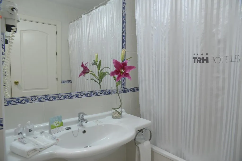 DOUBLE STANDARD Room, Hotel TRH La Motilla, Seville