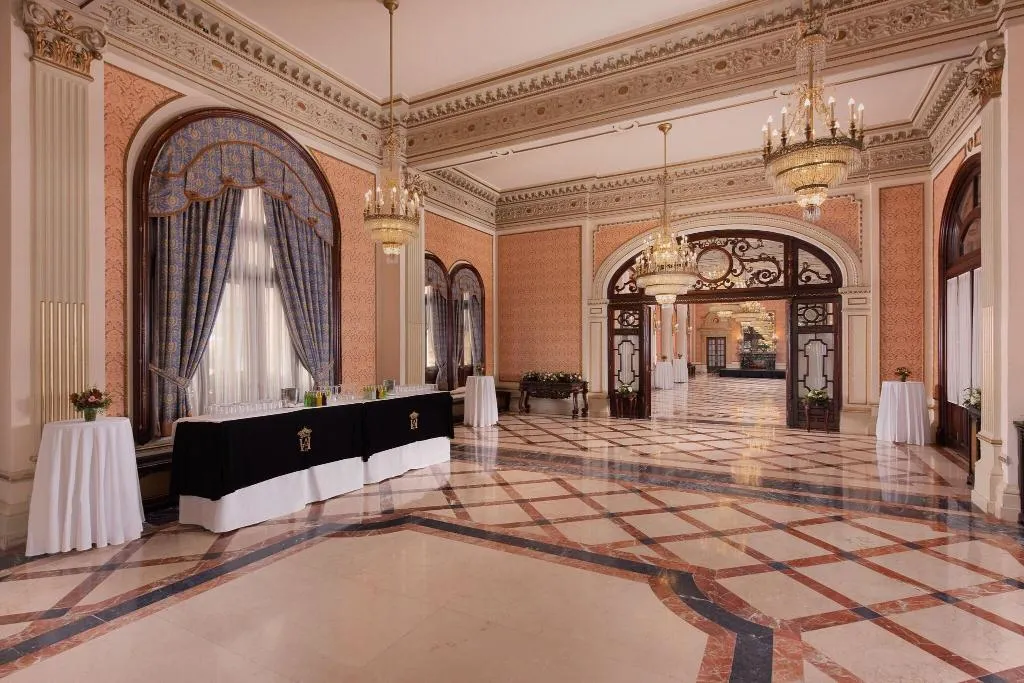 Conferences, Alfonso XIII, Seville